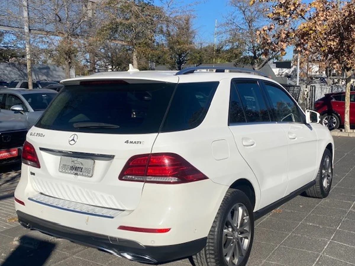 MERCEDES-BENZ GLE 250D Diesel 2.1 2016 - Imagen 2