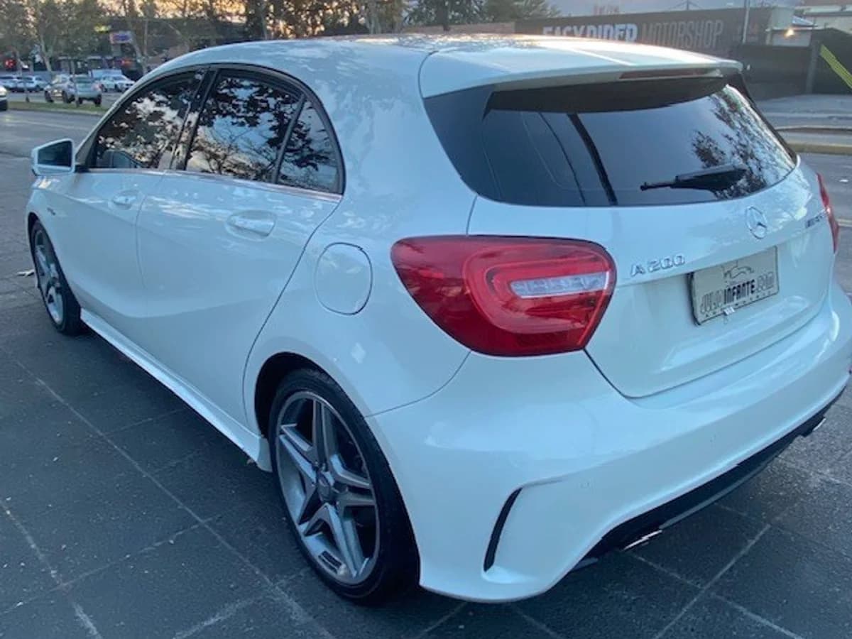MERCEDES-BENZ A200 1.6 Turbo Look AMG 2014 - Imagen 4