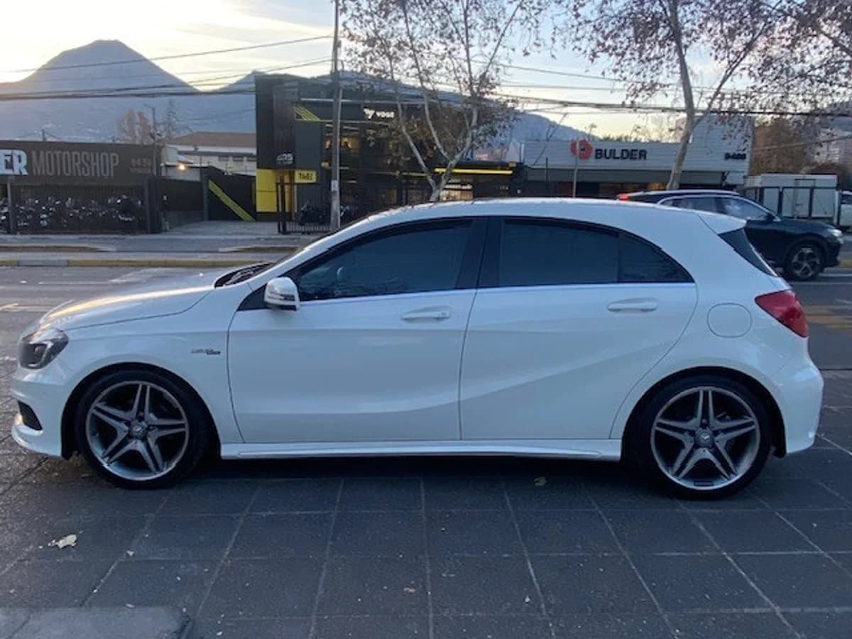 MERCEDES-BENZ A200 1.6 Turbo Look AMG 2014 - Imagen 8