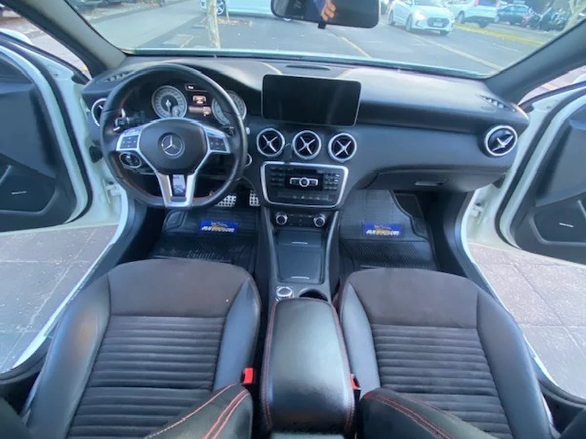 MERCEDES-BENZ A200 1.6 Turbo Look AMG 2014 - Imagen 13