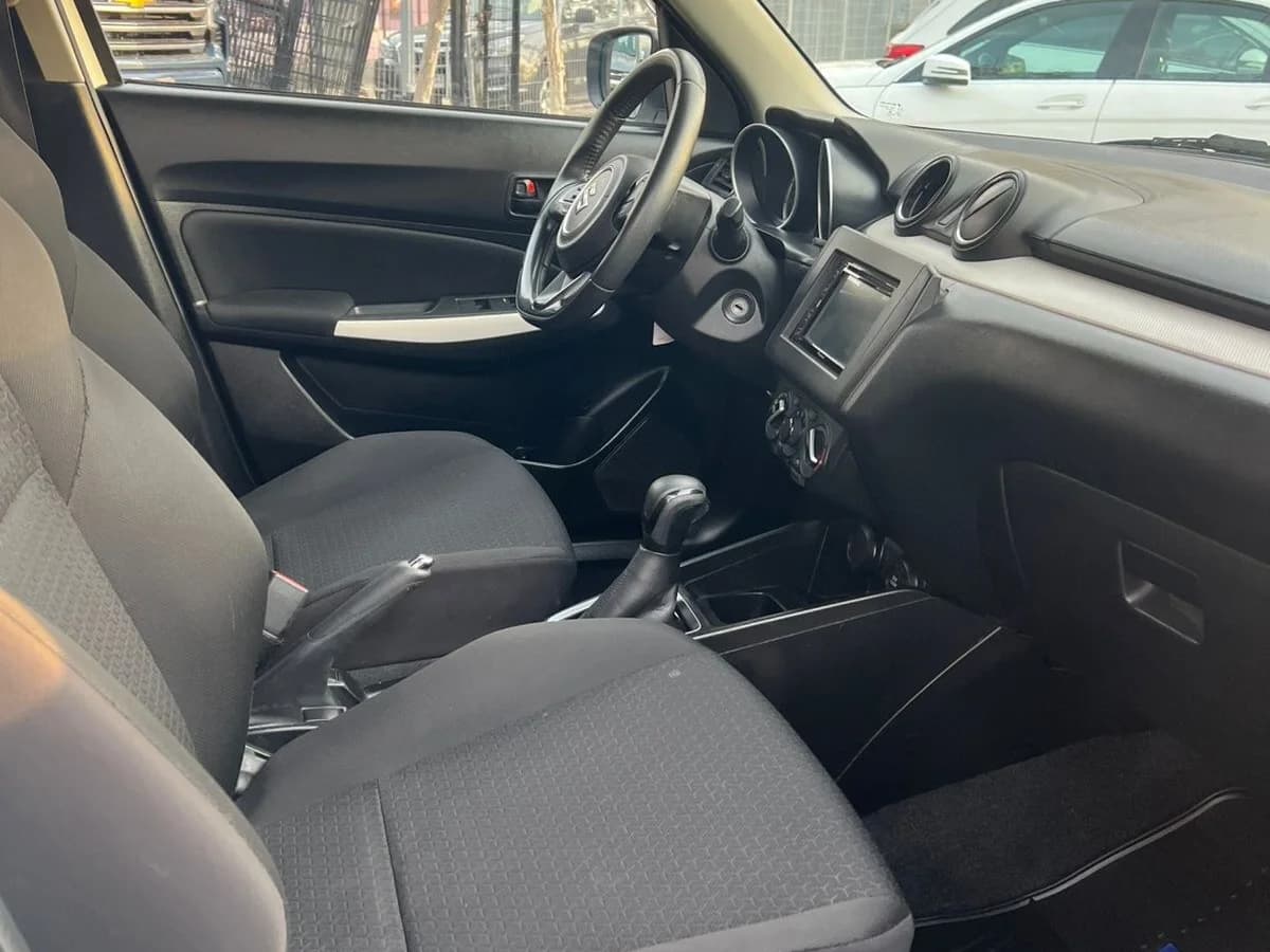 SUZUKI SWIFT GLS 1.2 Automatico 2017 - Imagen 12