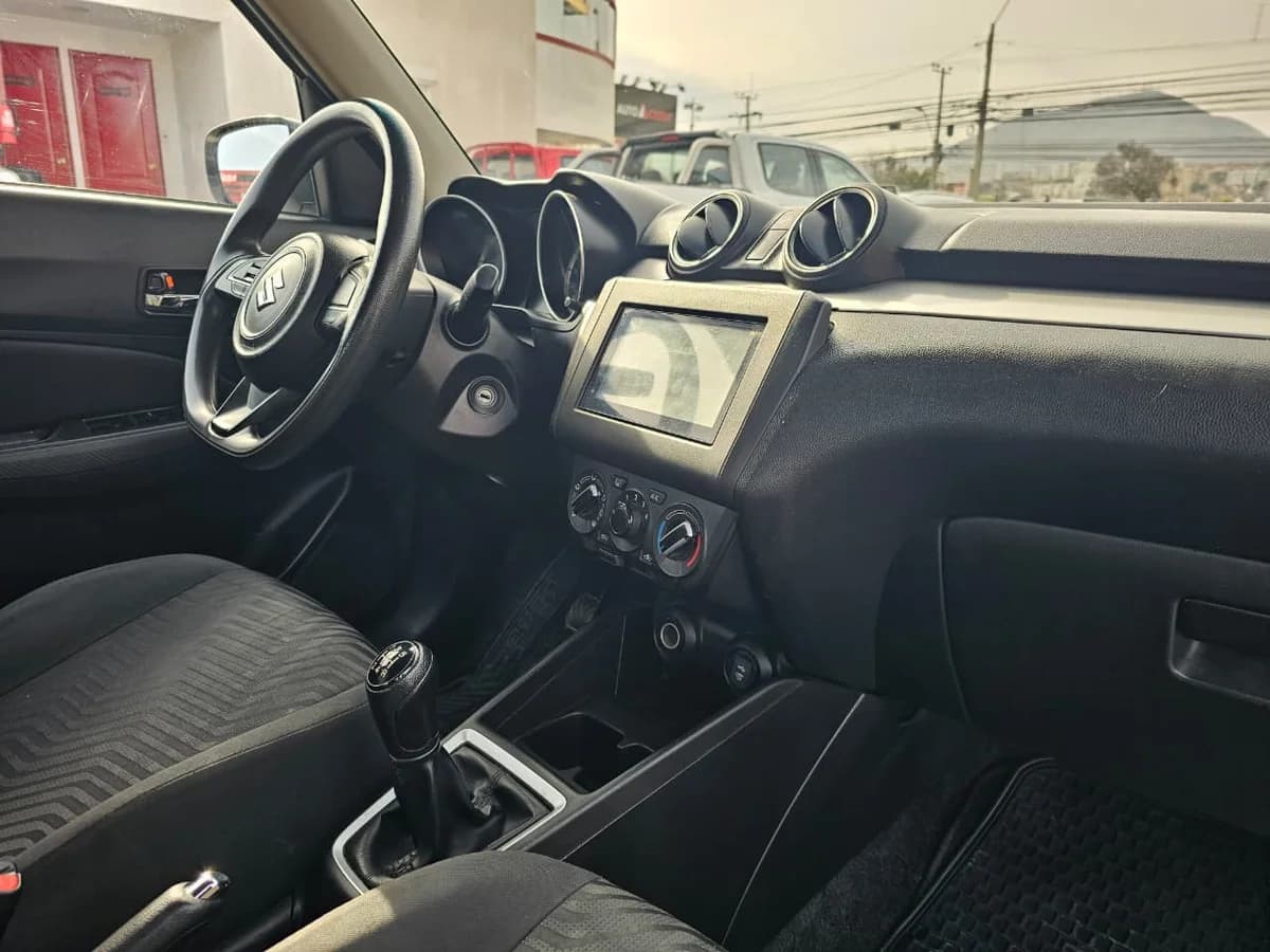 SUZUKI SWIFT GL 1.2 2022 - Imagen 3