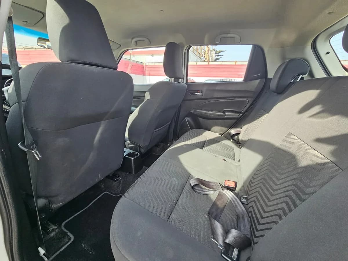 SUZUKI SWIFT GL 1.2 2022 - Imagen 4