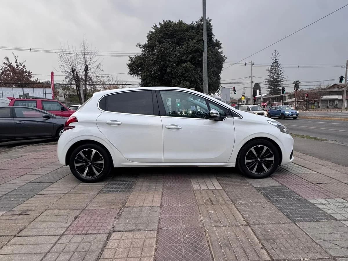 PEUGEOT 208 ALLURE 1.2 ALLURE 1.6 2019 - Imagen 2