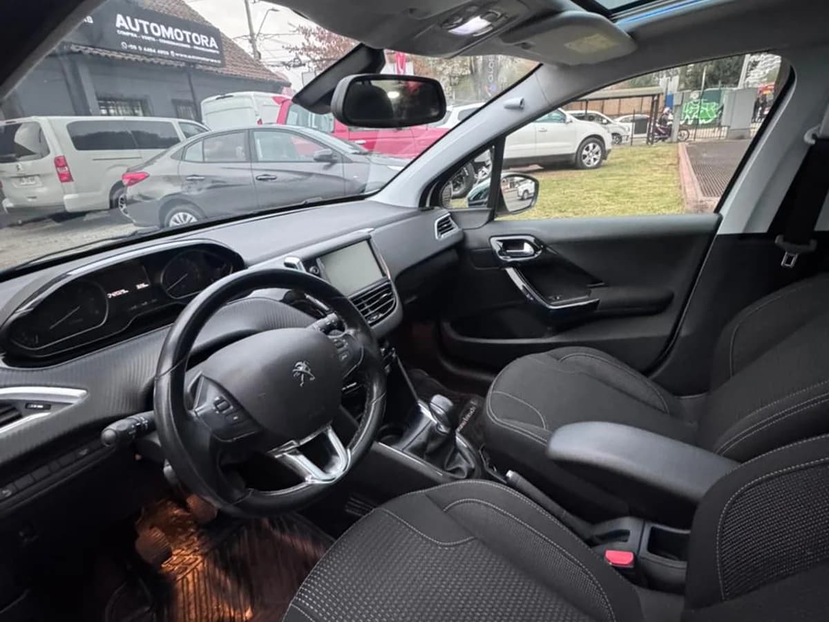 PEUGEOT 208 ALLURE 1.2 ALLURE 1.6 2019 - Imagen 9