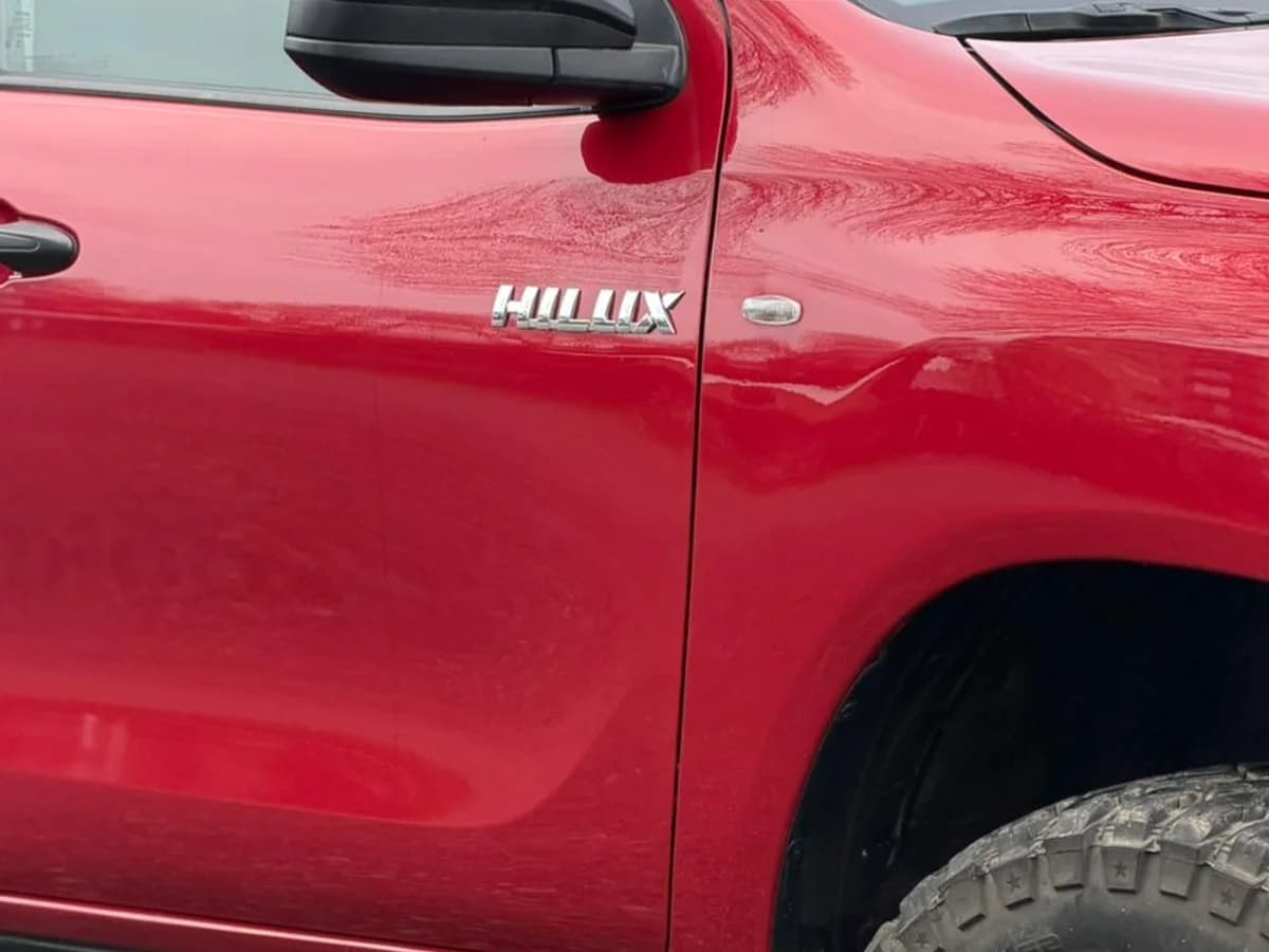 TOYOTA HILUX 2.4 DX DIESEL DCAB TSS 4X4 MT 4P 2024 - Imagen 17