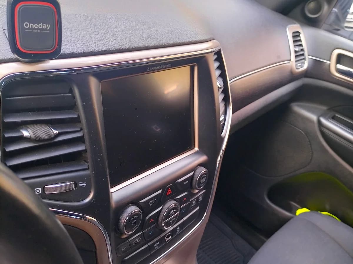 JEEP GRAND CHEROKEE 3.6 LAREDO SPRING 4X4 AT 5P 2015 - Imagen 12