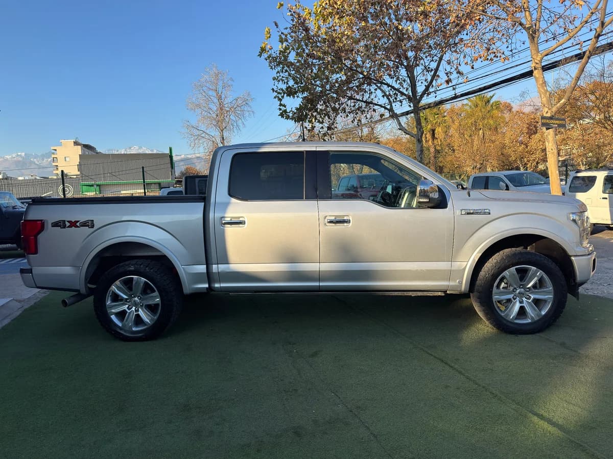 FORD F 150 Platinum 2018 - Imagen 8