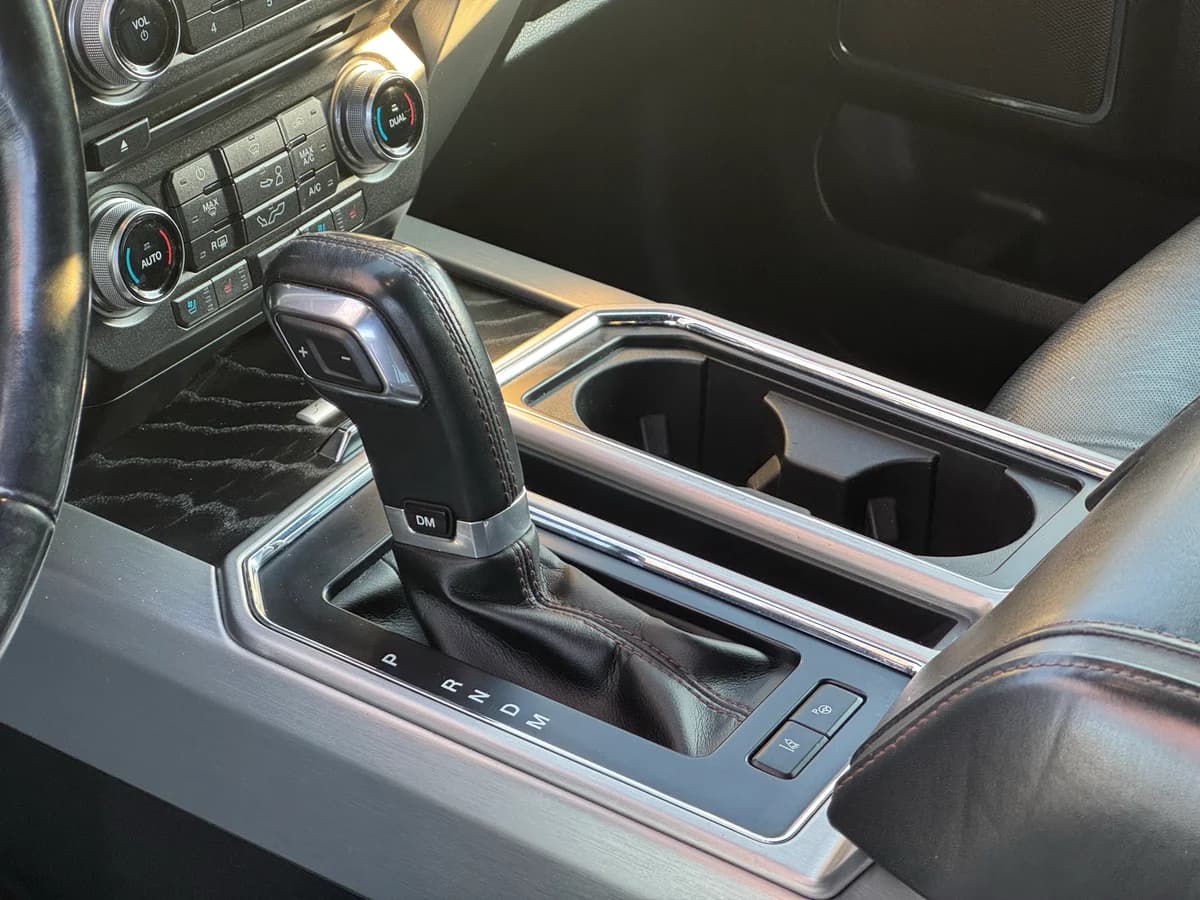 FORD F 150 Platinum 2018 - Imagen 17