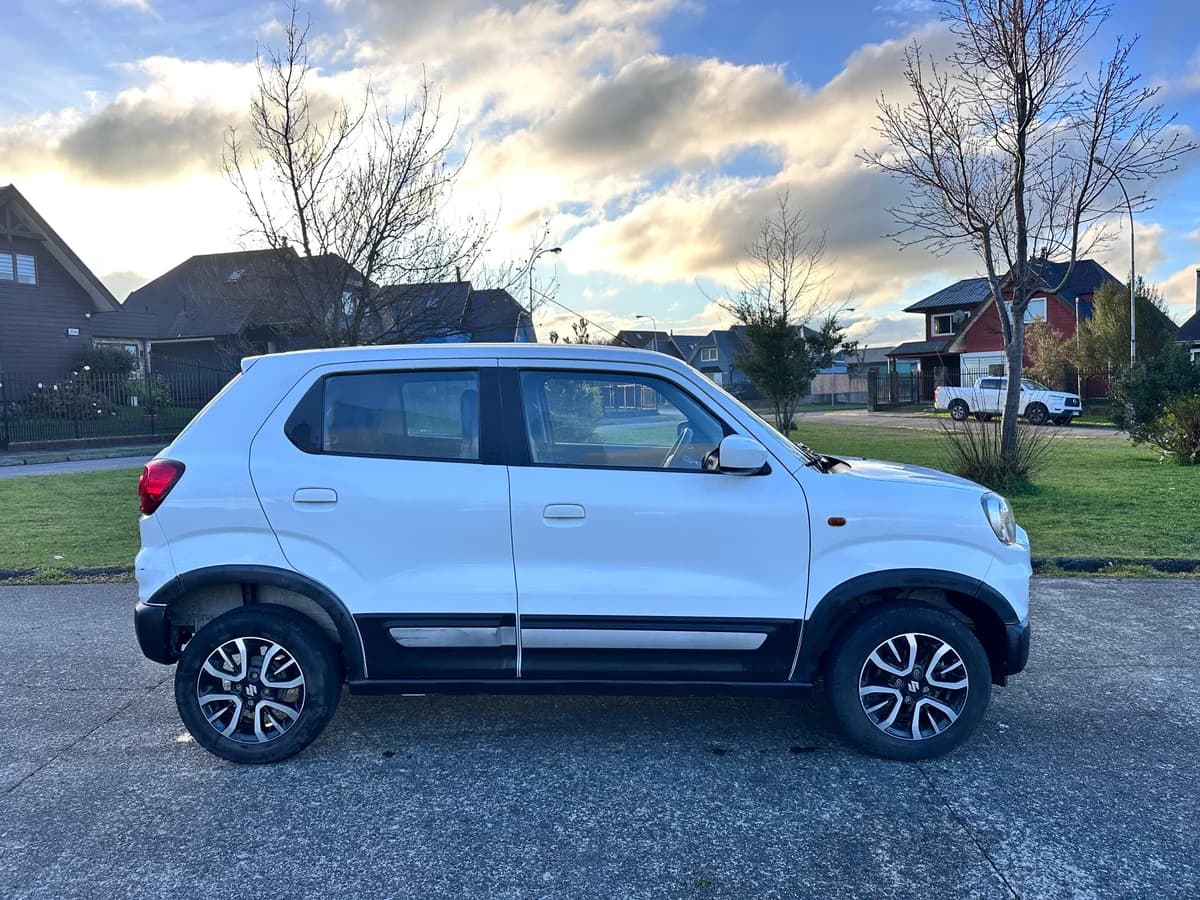 SUZUKI S PRESSO HB 1.0 GLX 1.0 2022 - Imagen 7