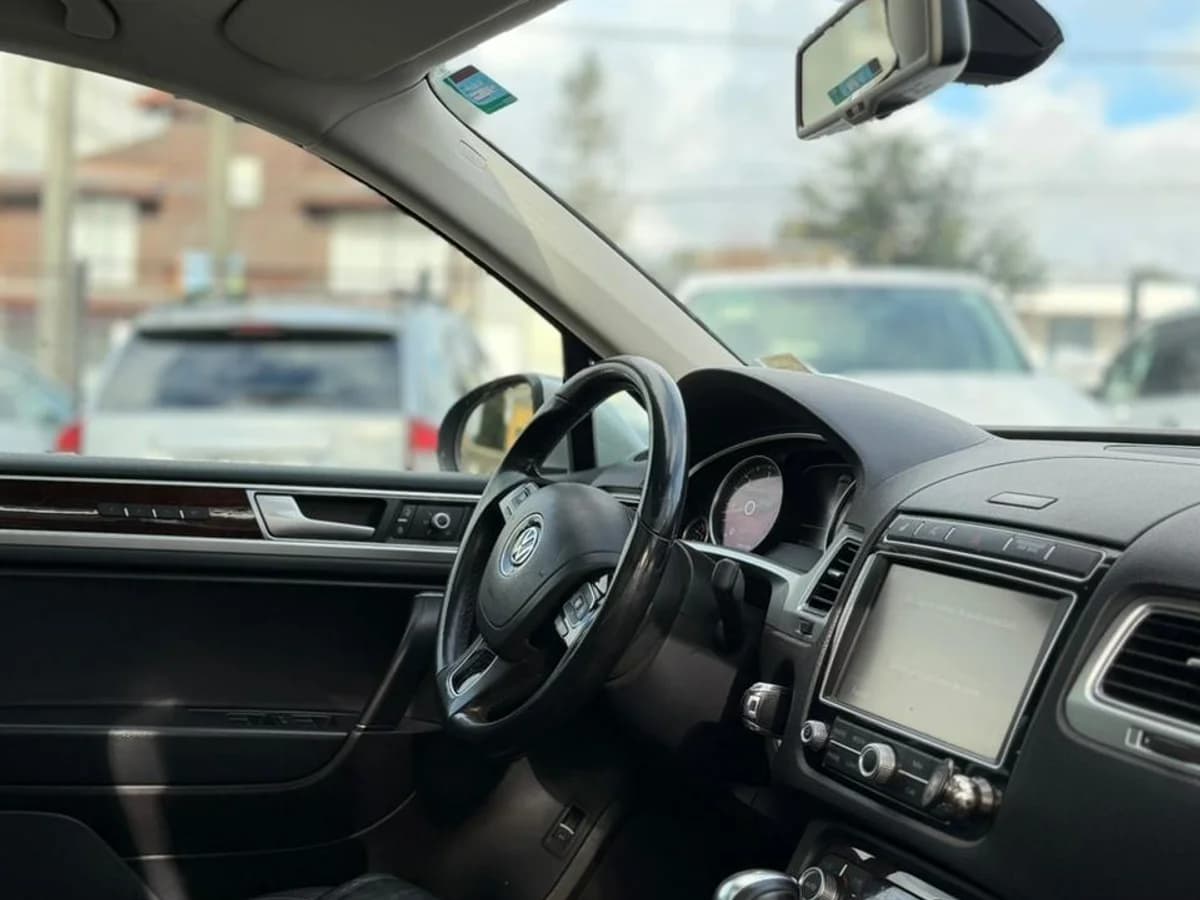 VOLKSWAGEN TOUAREG 3.0 V6 TDI DIESEL 4X4 NAV AT 5P 2016 - Imagen 17