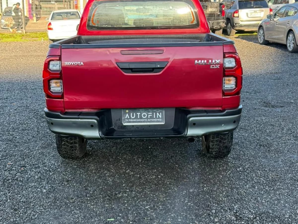 TOYOTA HILUX DX DCAB 4x4 2.4 MT 2021 - Imagen 6