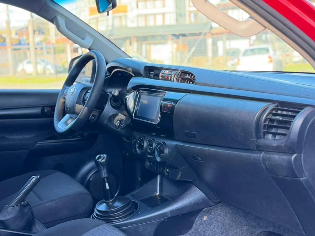 TOYOTA HILUX DX DCAB 4x4 2.4 MT 2021 - Imagen 11