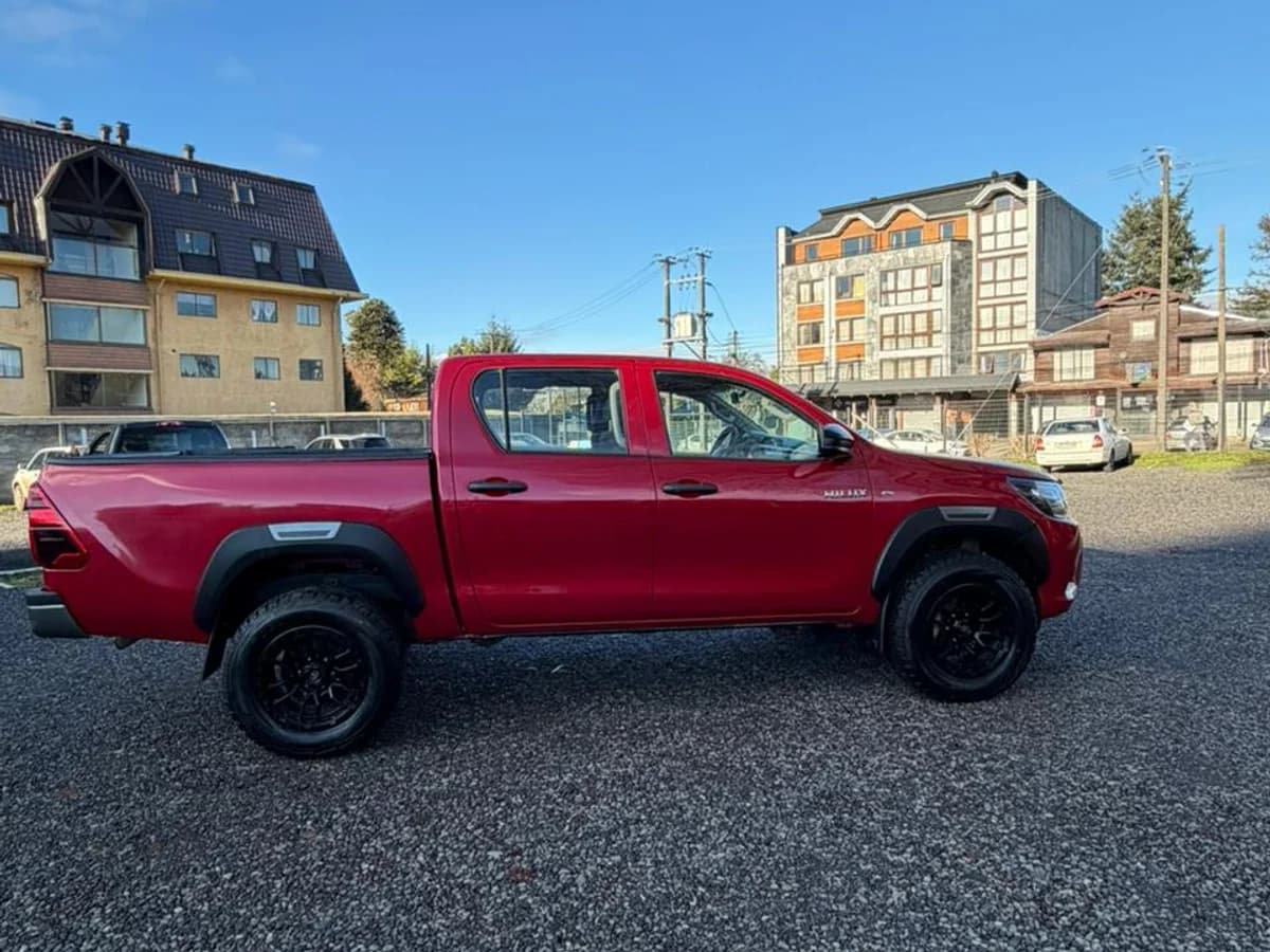 TOYOTA HILUX DX DCAB 4x4 2.4 MT 2021 - Imagen 12