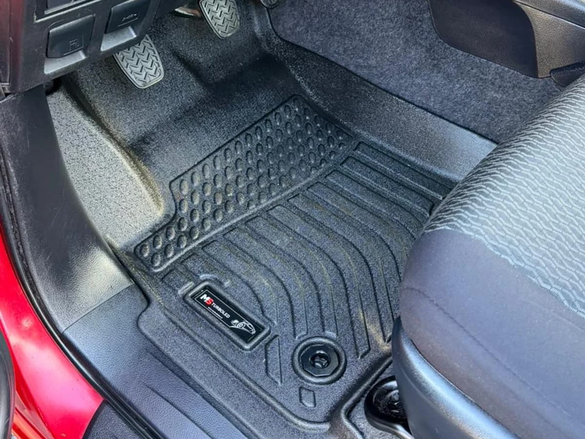 TOYOTA HILUX DX DCAB 4x4 2.4 MT 2021 - Imagen 15