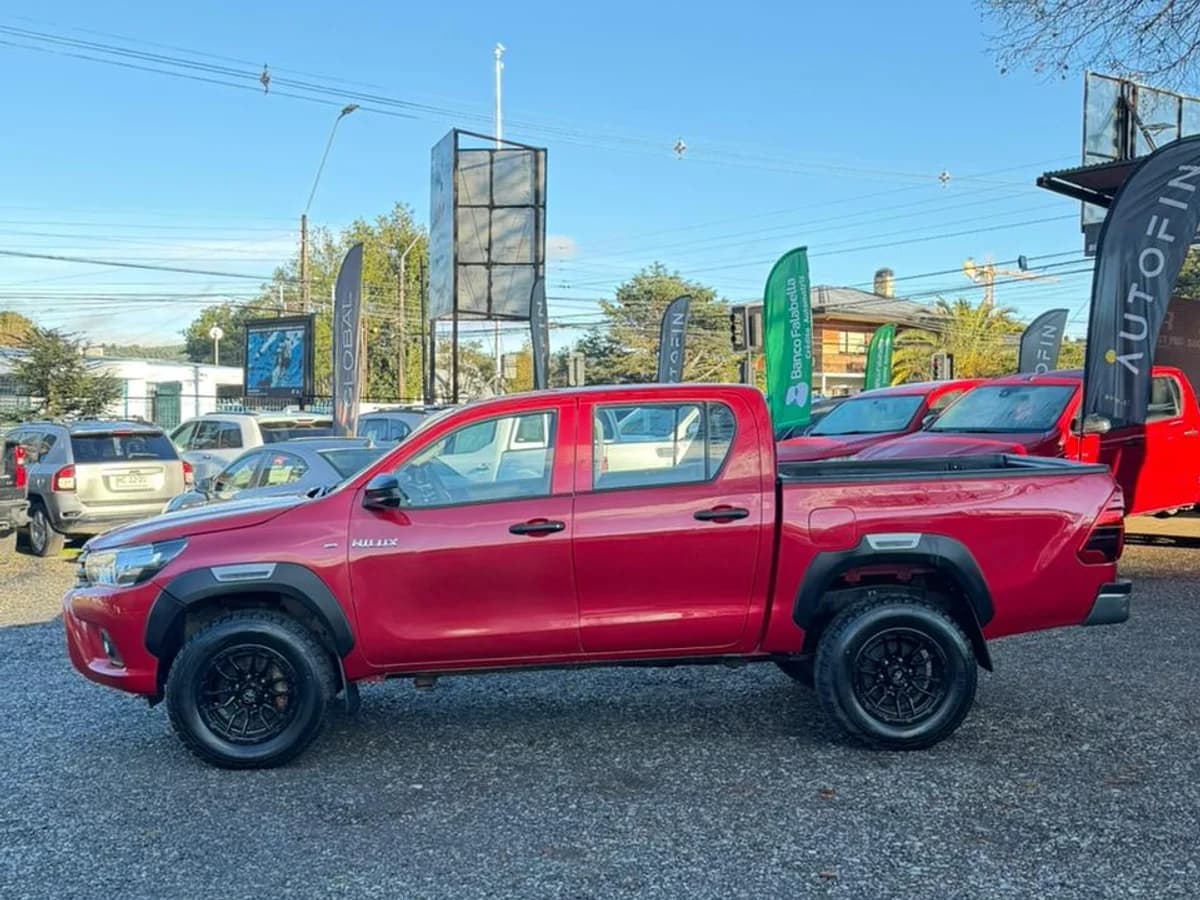 TOYOTA HILUX DX DCAB 4x4 2.4 MT 2021 - Imagen 18