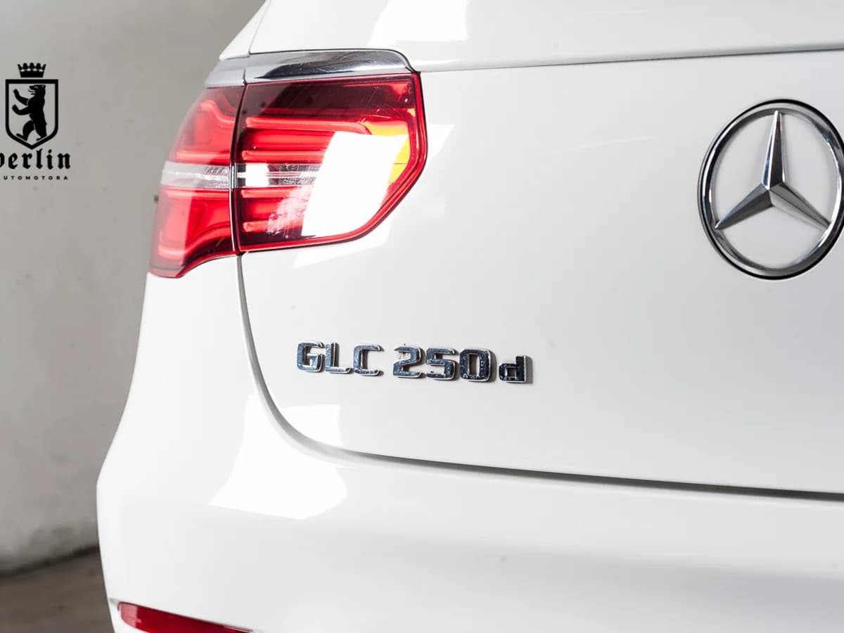 MERCEDES BENZ GLC 250 D Diesel 4Matic Coupe 2018 - Imagen 11