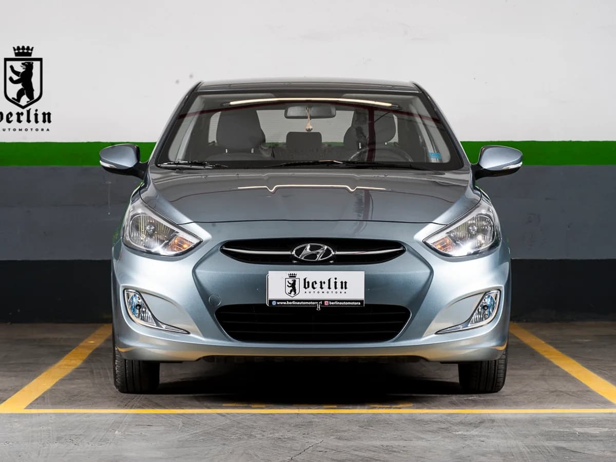 HYUNDAI Accent RB 1.4 Caja sexta Aire 2019 - Imagen 2