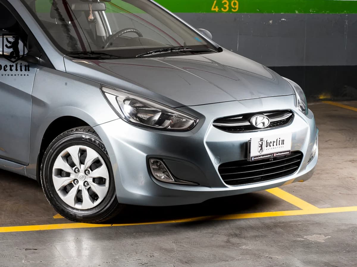 HYUNDAI Accent RB 1.4 Caja sexta Aire 2019 - Imagen 6