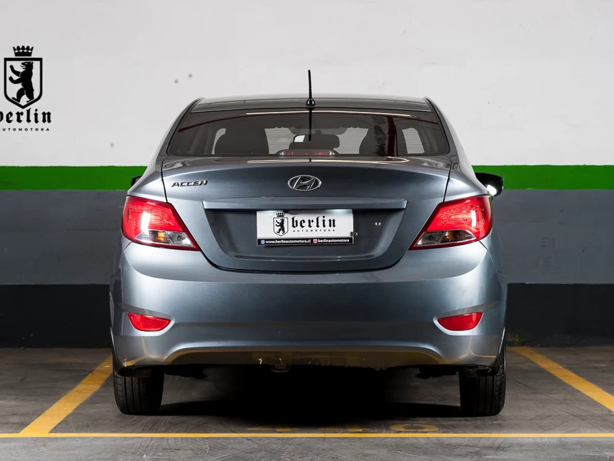 HYUNDAI Accent RB 1.4 Caja sexta Aire 2019 - Imagen 8