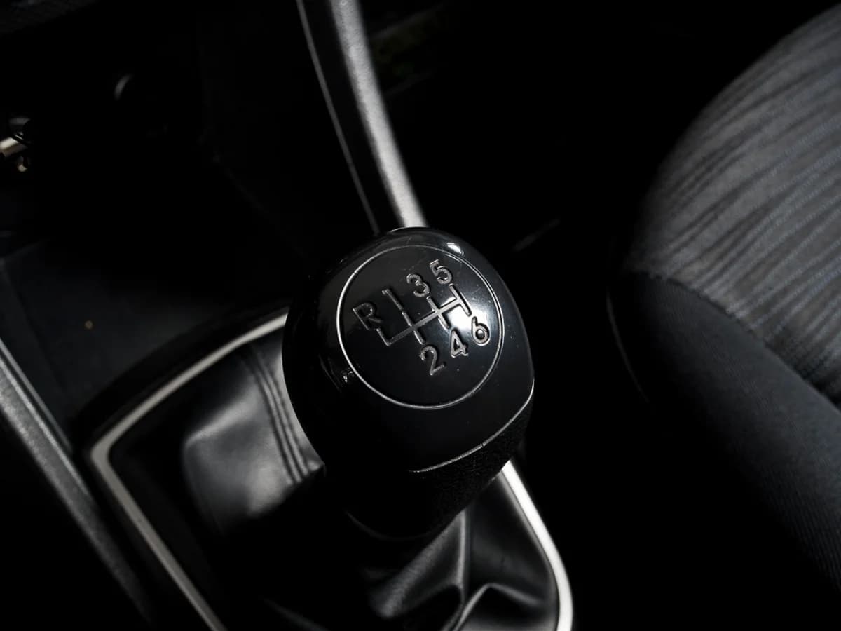 HYUNDAI Accent RB 1.4 Caja sexta Aire 2019 - Imagen 16