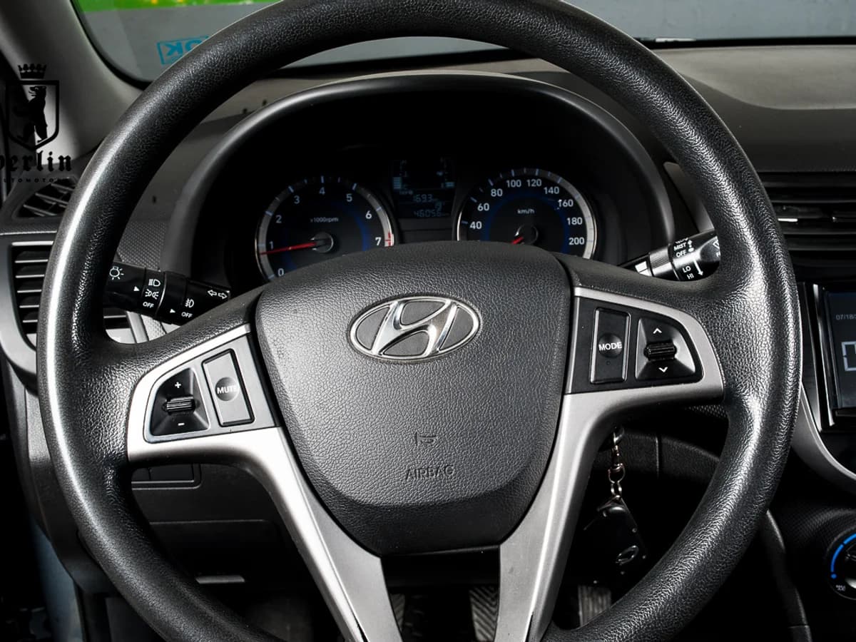 HYUNDAI Accent RB 1.4 Caja sexta Aire 2019 - Imagen 18