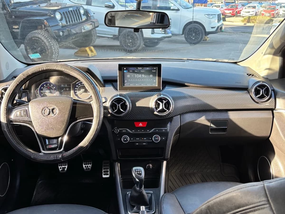 BAIC x25 1.5 2021 - Imagen 6