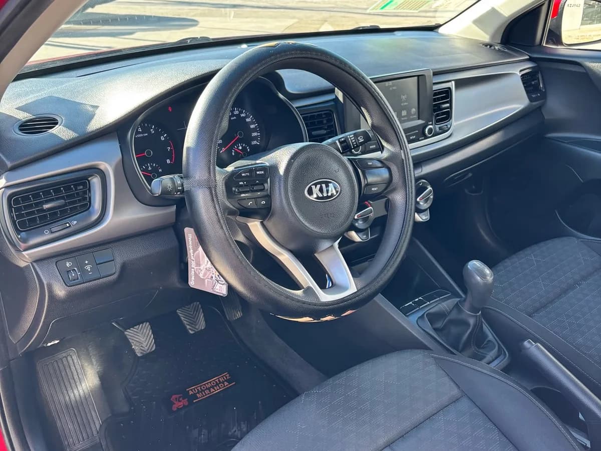KIA RIO 4 1.4 1.4 LX 4X2 DAB 6MT 4P 2019 - Imagen 9