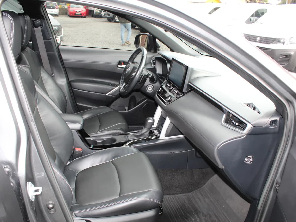 TOYOTA Corolla Cross 2.0 SEG 4X2 CVT AT 5P 2023 - Imagen 6