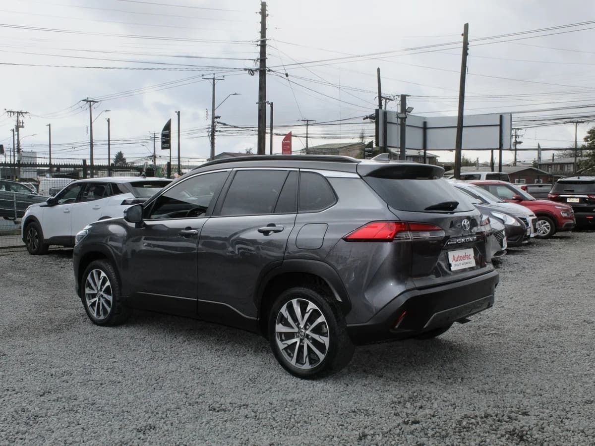TOYOTA Corolla Cross 2.0 SEG 4X2 CVT AT 5P 2023 - Imagen 9