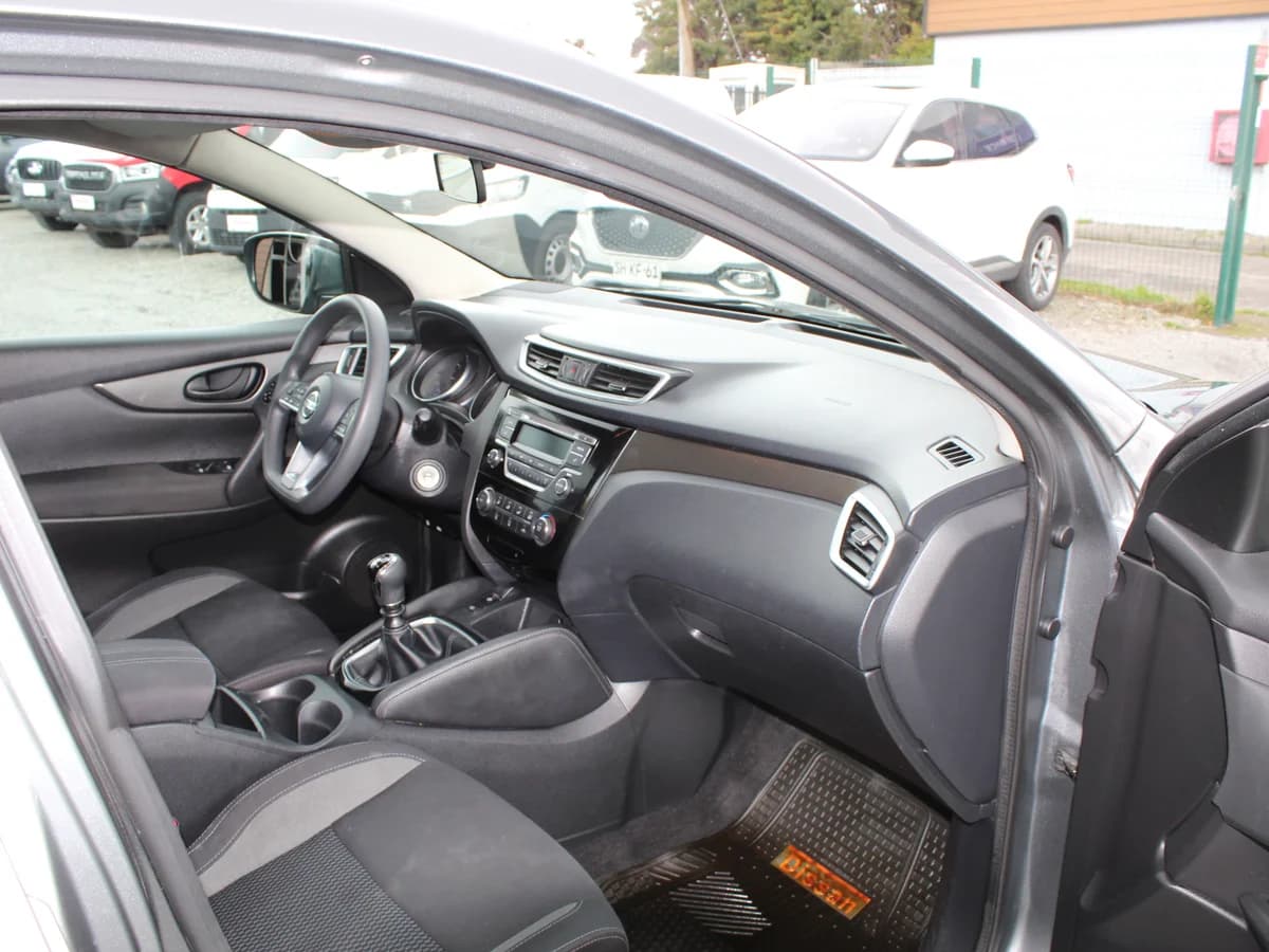 NISSAN Qashqai 2.0 SENSE 4X2 MT 5P 2019 - Imagen 5