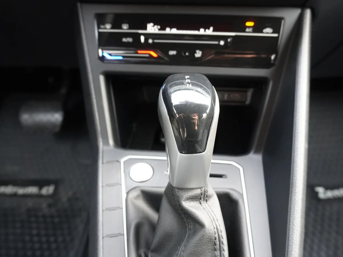VOLKSWAGEN NIVUS TSI 1.0 AUT Highline 2023 - Imagen 27