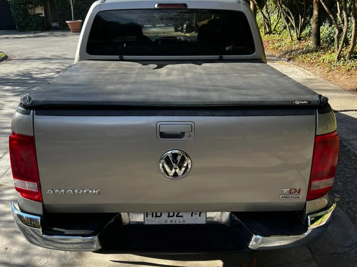 VOLKSWAGEN AMAROK HIGHLINE 4X4 2.0 AUT DIESEL 180HP AT 4P 2015 - Imagen 6
