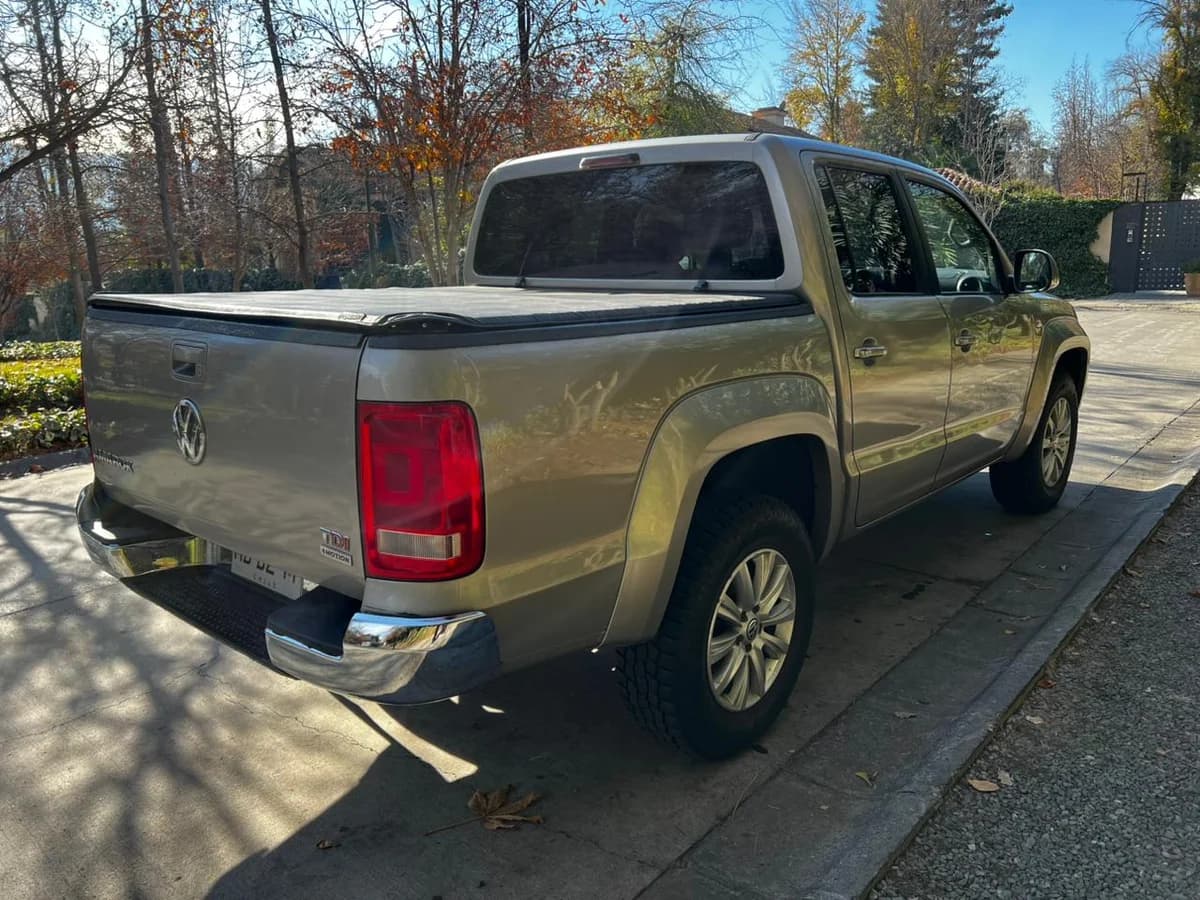 VOLKSWAGEN AMAROK HIGHLINE 4X4 2.0 AUT DIESEL 180HP AT 4P 2015 - Imagen 7