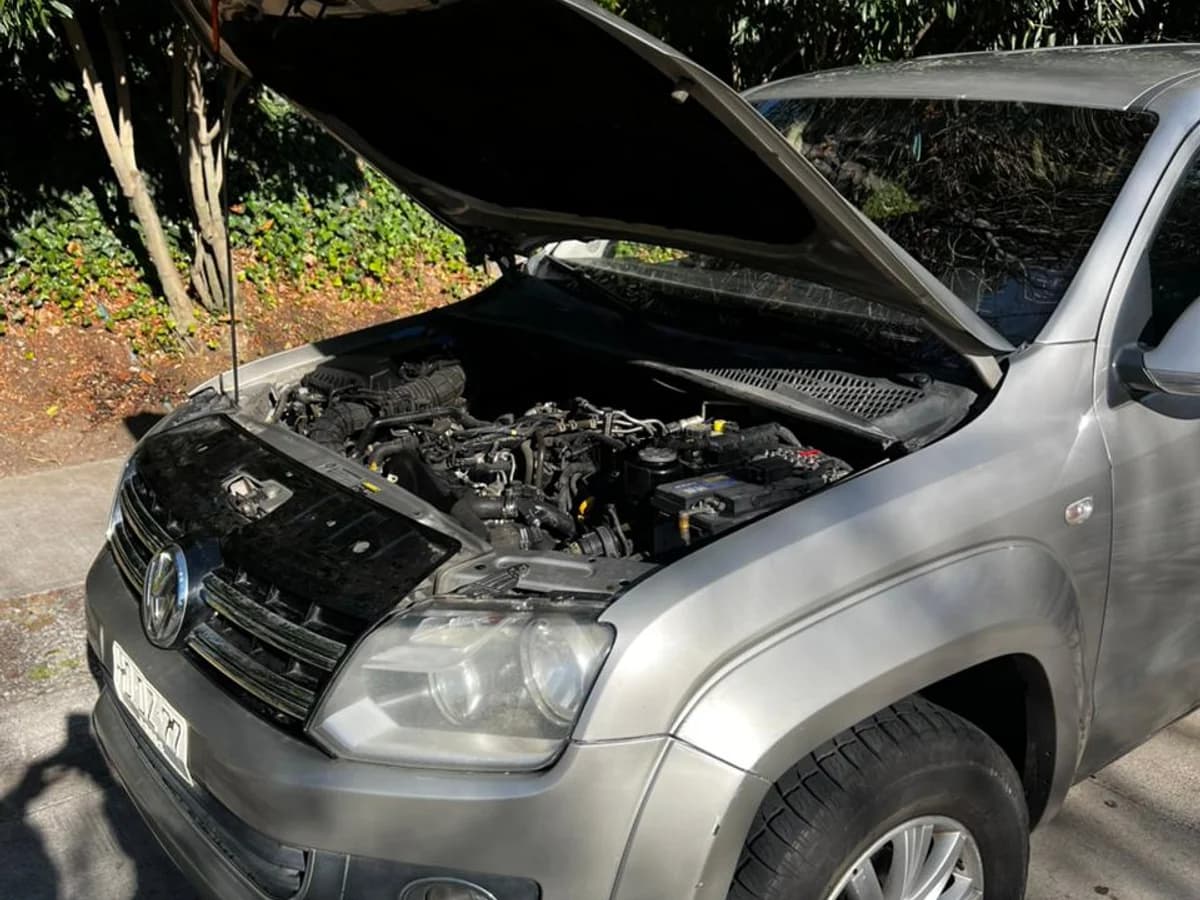 VOLKSWAGEN AMAROK HIGHLINE 4X4 2.0 AUT DIESEL 180HP AT 4P 2015 - Imagen 13