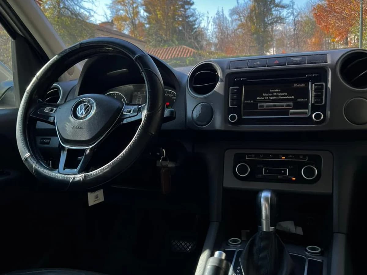 VOLKSWAGEN AMAROK HIGHLINE 4X4 2.0 AUT DIESEL 180HP AT 4P 2015 - Imagen 21