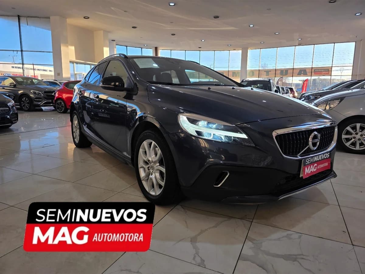 VOLVO V40 D2 AUT 2.0 D2 DIESEL 2019 - Imagen 2