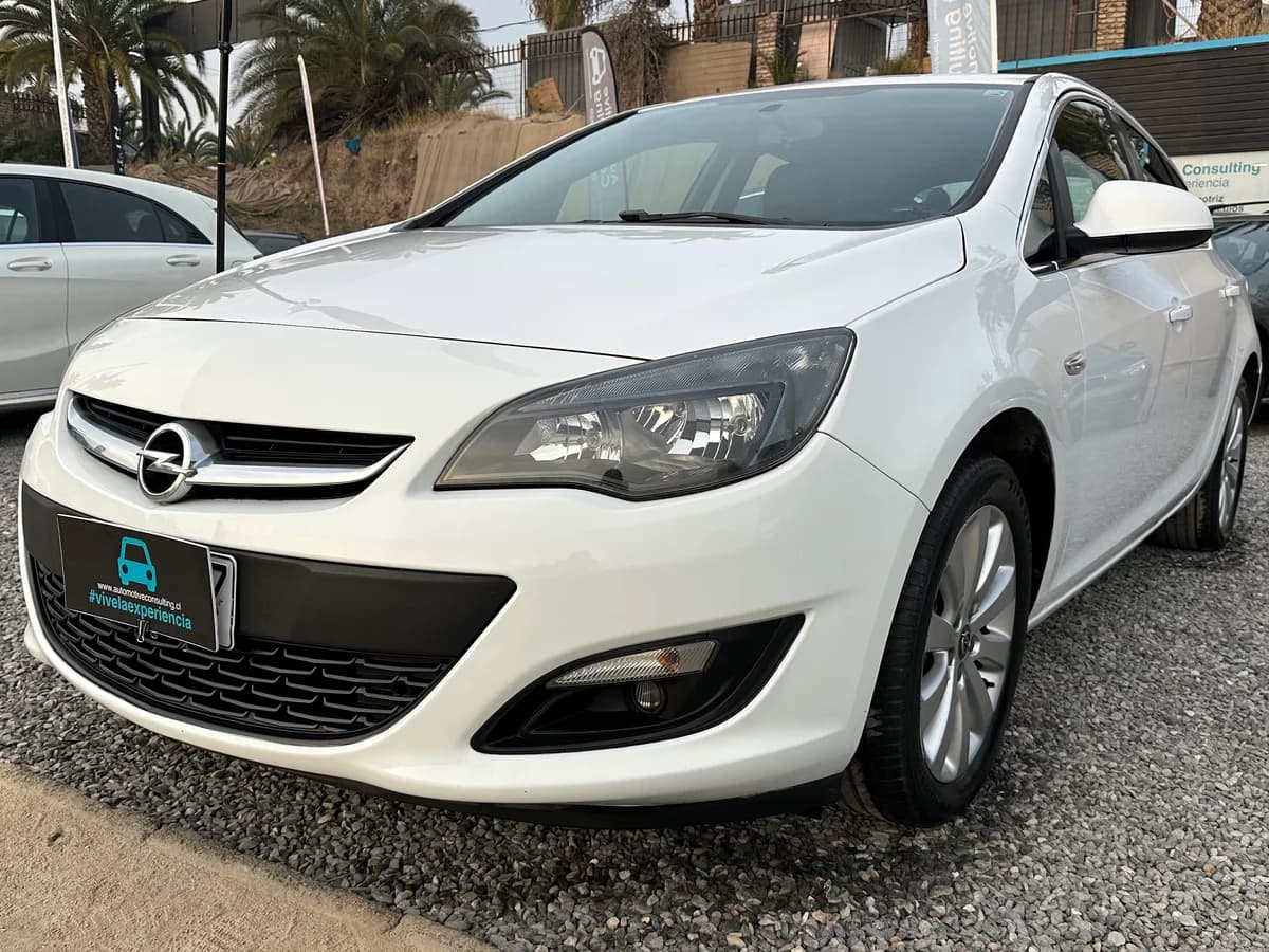 OPEL ASTRA HB 1.6 TURBO ENJOY R HB 1.6 TURBO ENJOY R 2015 - Imagen 3