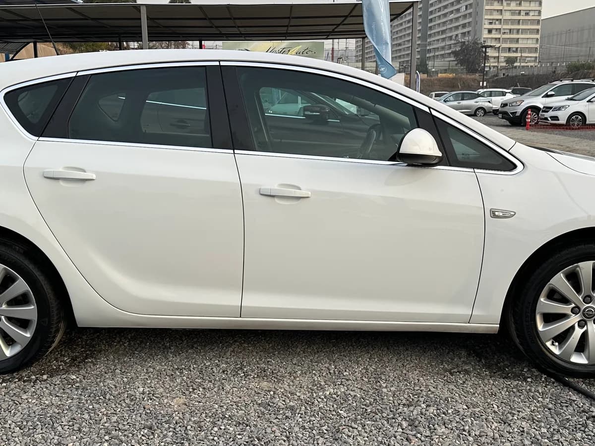 OPEL ASTRA HB 1.6 TURBO ENJOY R HB 1.6 TURBO ENJOY R 2015 - Imagen 4