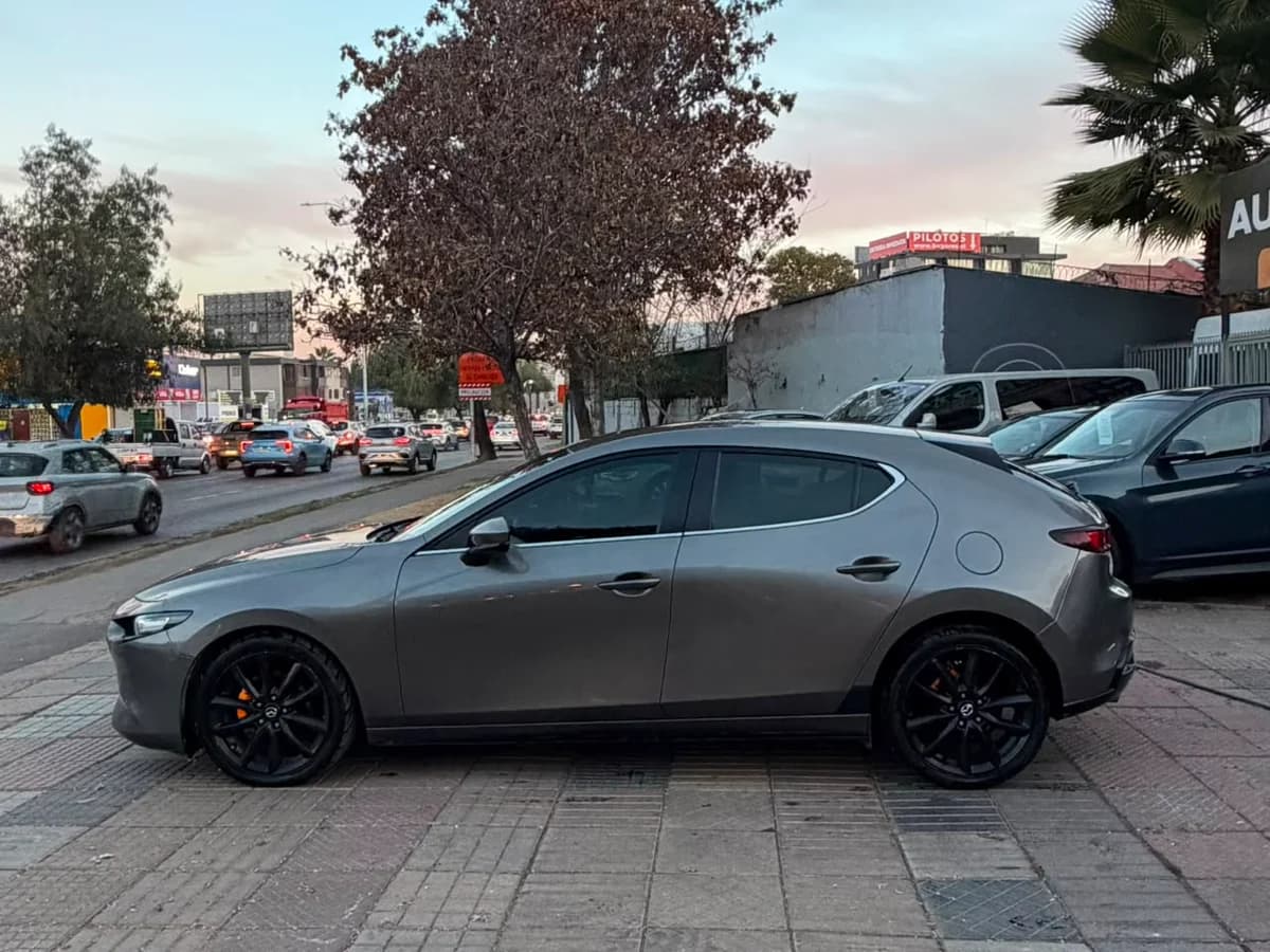 MAZDA NEW 3 2.0 2.0 SKYACTIV-G HB AUTOMÁTICO 2020 - Imagen 4