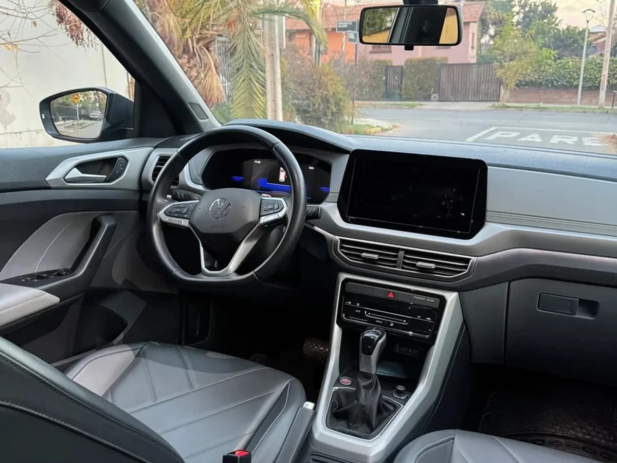 VOLKSWAGEN T-Cross 1.0 TSI COMFORTLINE 4X2 6AT 5P 2025 - Imagen 9
