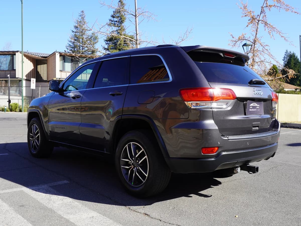 JEEP GRAND CHEROKEE LAREDO 3.6 4x2 2019 - Imagen 7