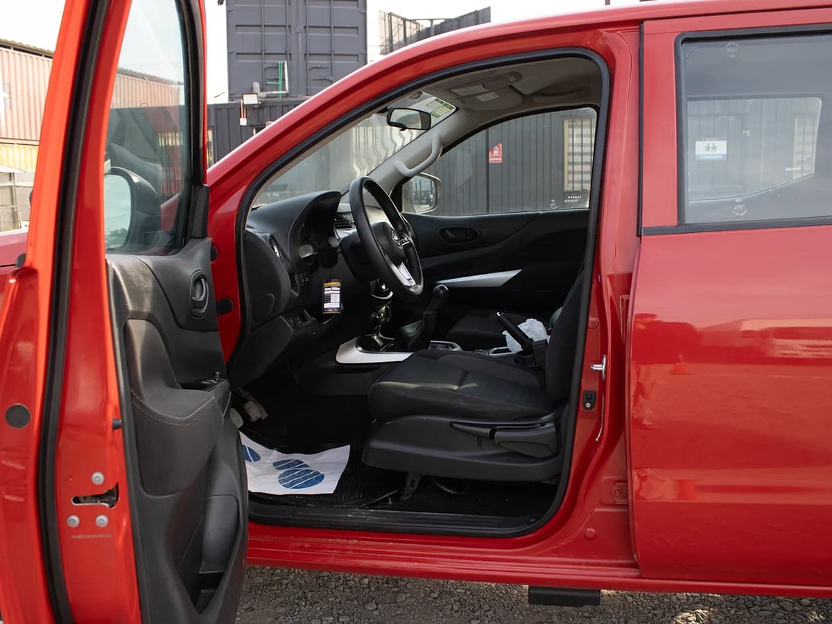 NISSAN navara 2.3D S CABINA SIMPLE 4X4 MT 2023 - Imagen 9