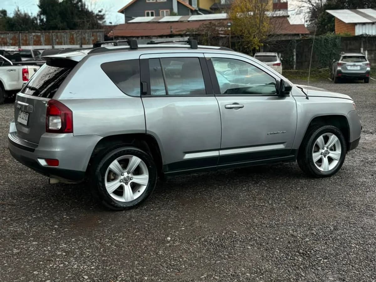 JEEP COMPASS SPORT 2.4 2.4 SPORT 2WD AT 5P 2015 - Imagen 2