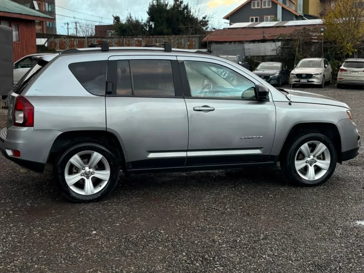 JEEP COMPASS SPORT 2.4 2.4 SPORT 2WD AT 5P 2015 - Imagen 5