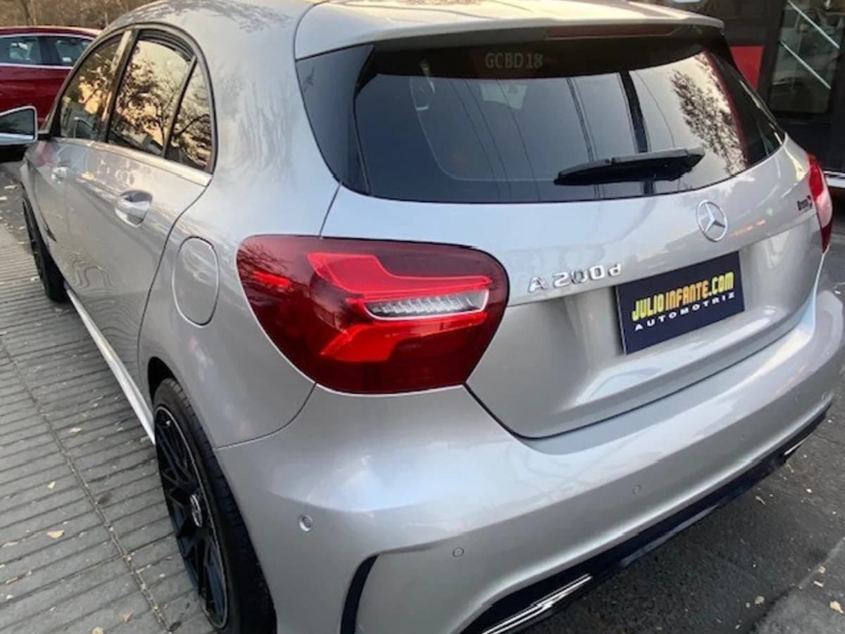 MERCEDES-BENZ A200 1.6 DIESEL 2018 - Imagen 4