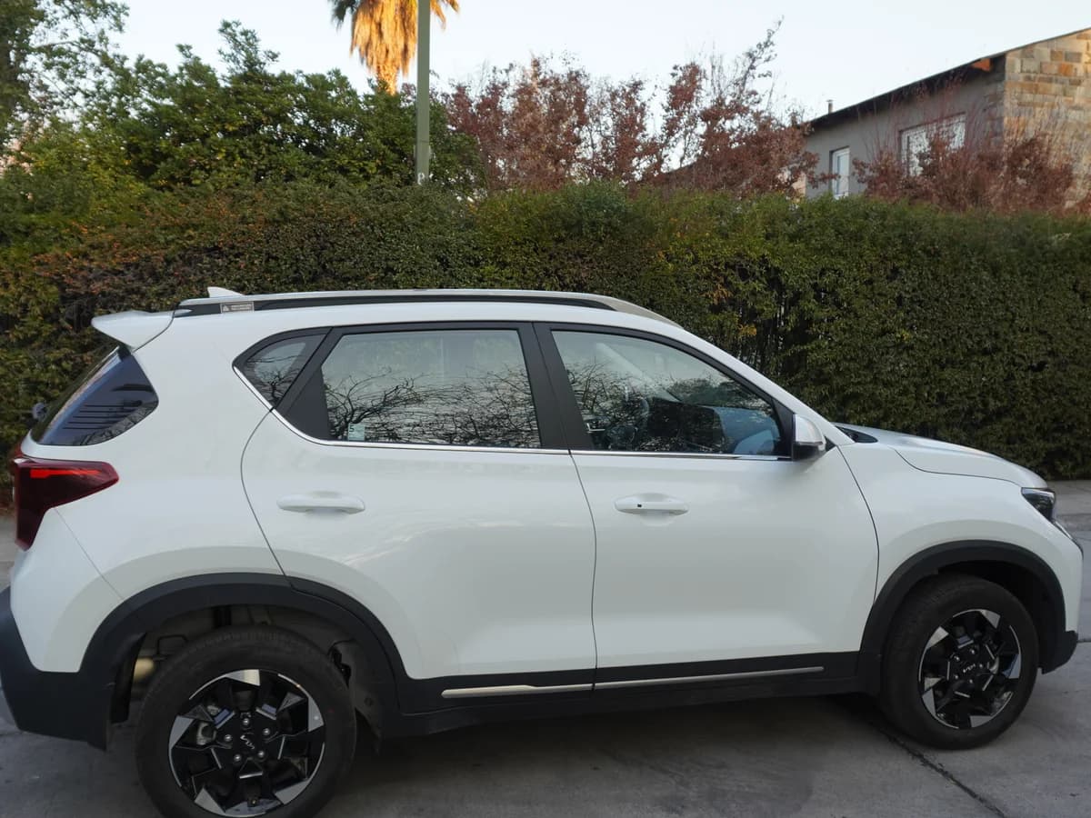 KIA Sonet 1.5 EX Full 6MT 2025 - Imagen 4