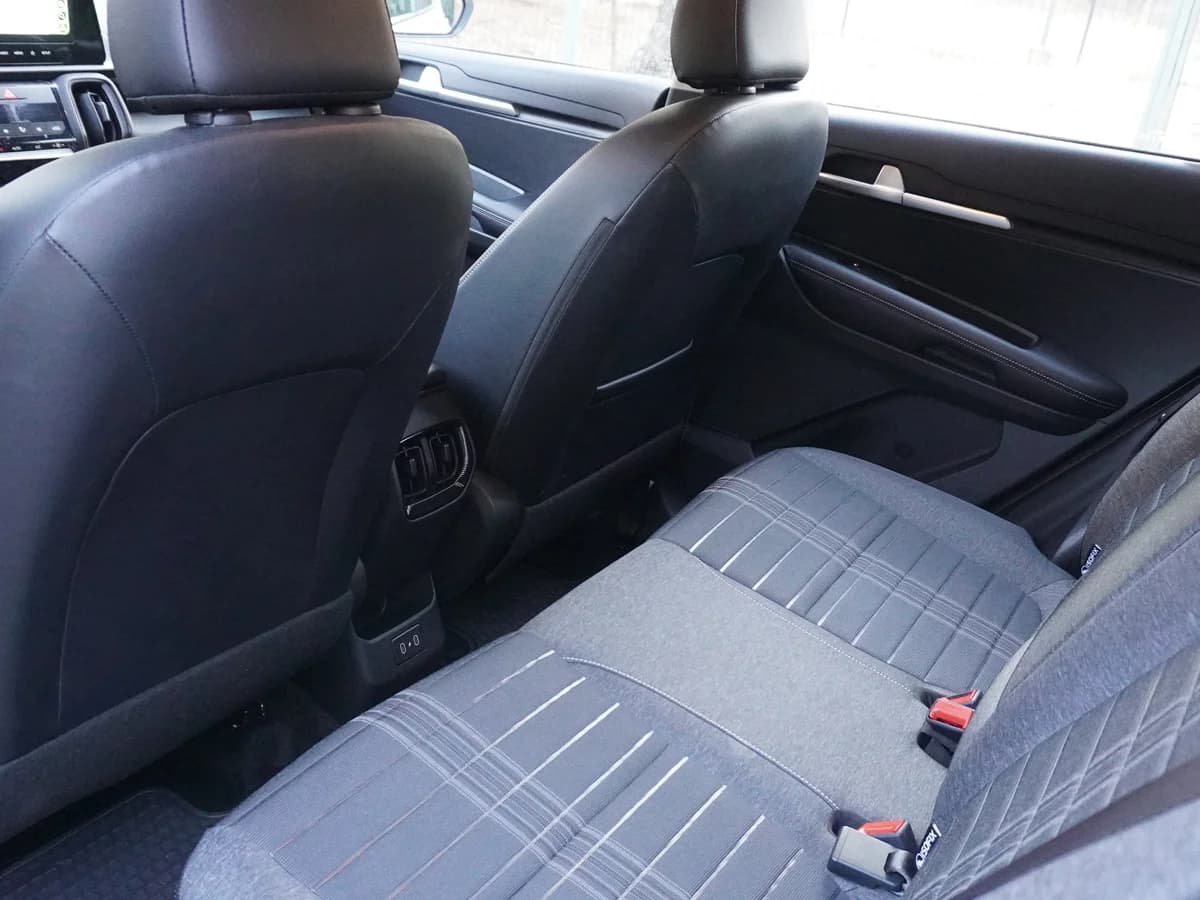 KIA Sonet 1.5 EX Full 6MT 2025 - Imagen 16