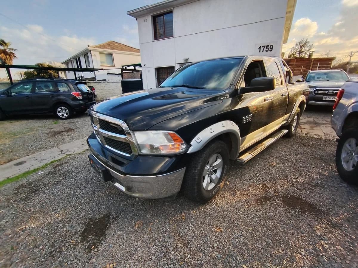 DODGE Ram 1500 3.6 SLT 4X4 QUAD CAB AT 4P 2015 EXCELENTE - Imagen 3