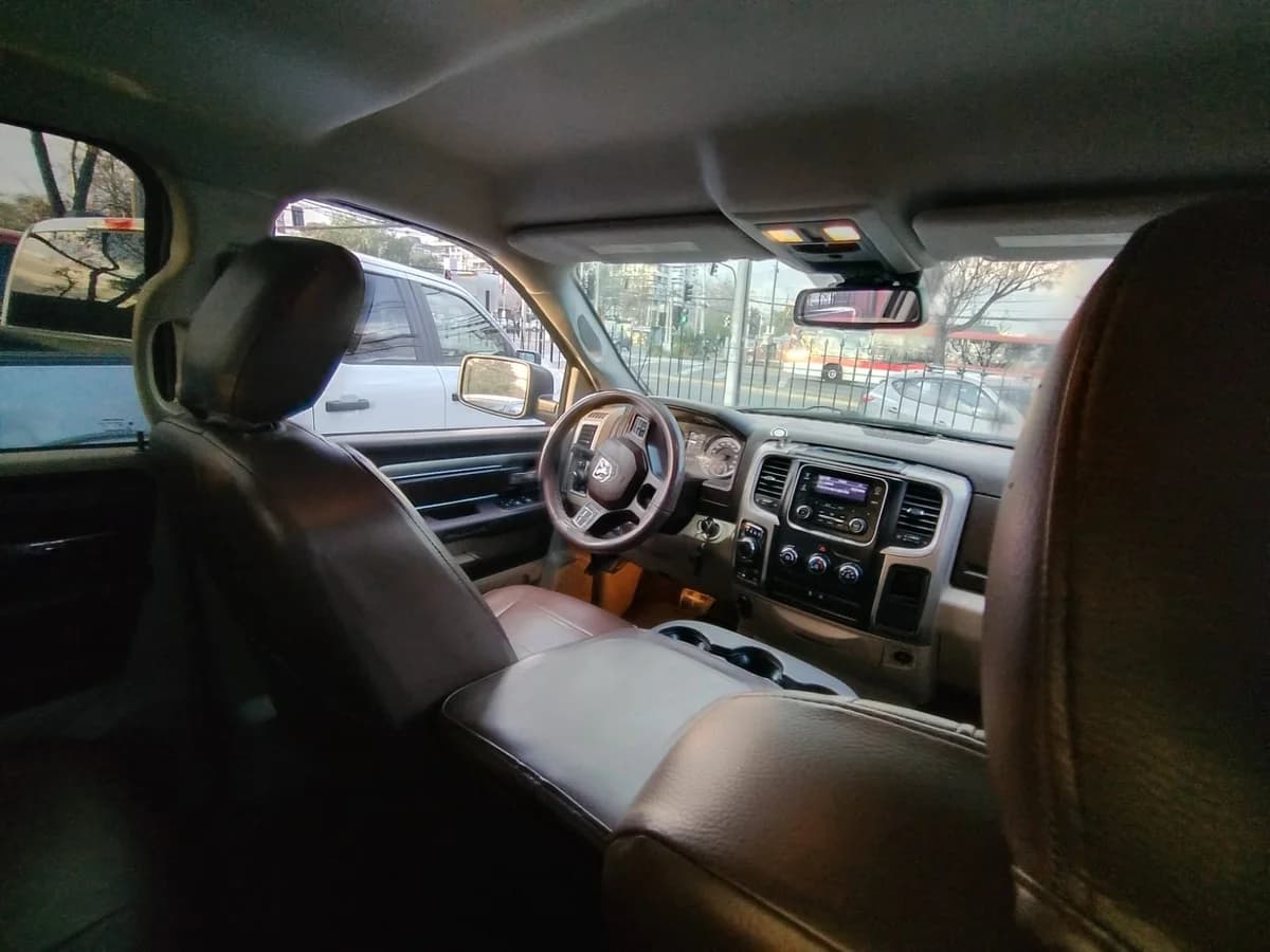 DODGE Ram 1500 3.6 SLT 4X4 QUAD CAB AT 4P 2015 EXCELENTE - Imagen 5